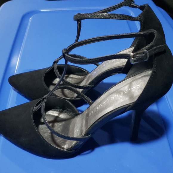 Women's Heels - Picture 2 of 5